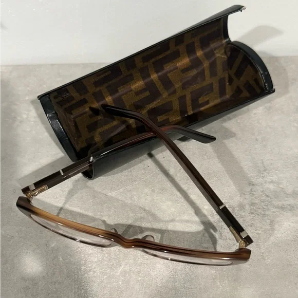 FENDI - Eyeglass Frame in Tortoise - Picture 2 of 7